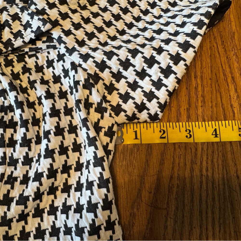 DRESS BARN Woman’s Size 10P Houndstooth Dress Sheath Pencil, Black & White. EUC - Picture 7 of 8